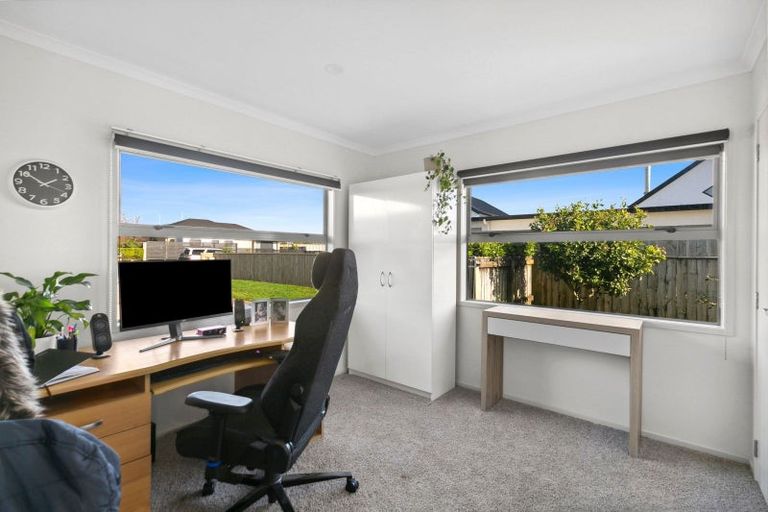Photo of property in 6 Northpoint Way, Bell Block, New Plymouth, 4312