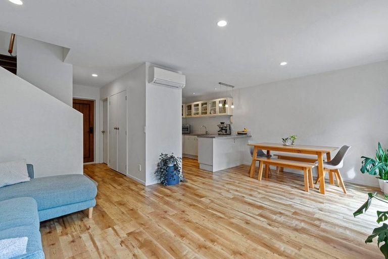 Photo of property in 3/78 Fernhill Way, Oteha, Auckland, 0632