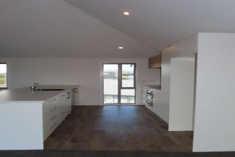 Photo of property in 2/246 Marine Parade, New Brighton, Christchurch, 8061
