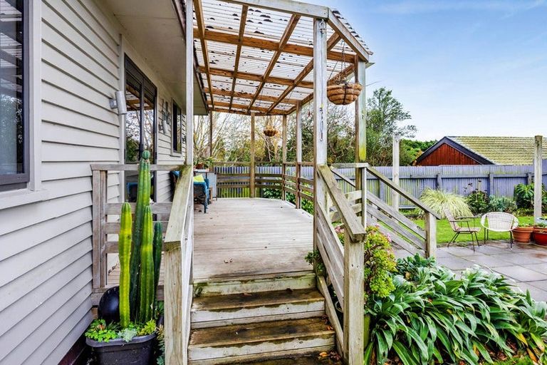 Photo of property in 16 Caplen Street, Hawera, 4610