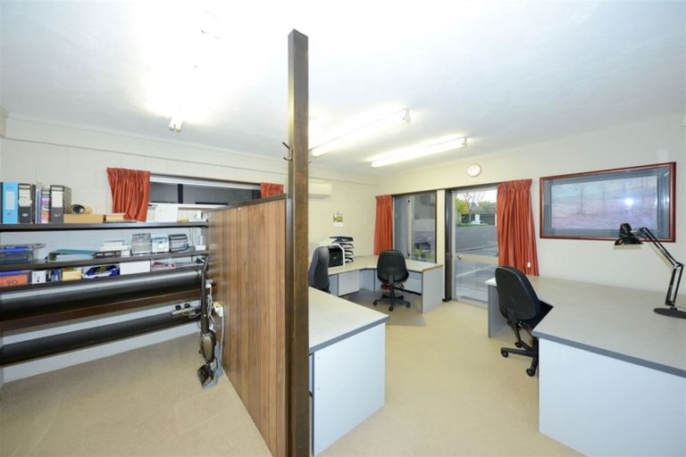 Photo of property in 219 Maidstone Road, Avonhead, Christchurch, 8042