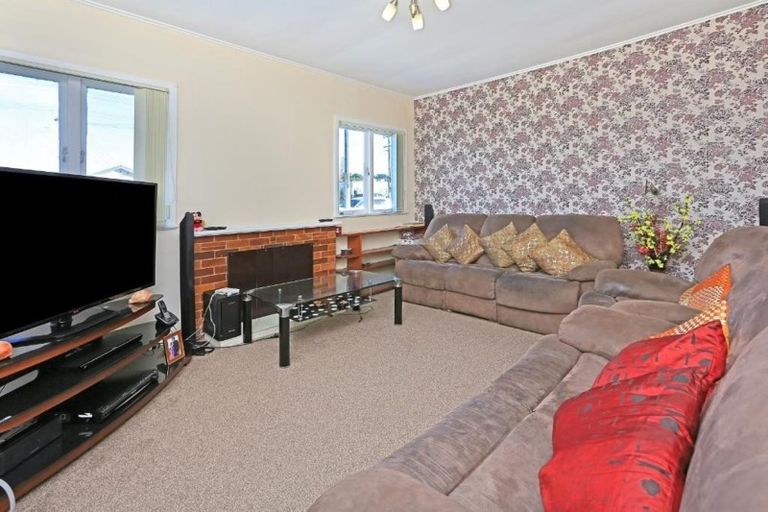 Photo of property in 36a Wyllie Road, Papatoetoe, Auckland, 2025