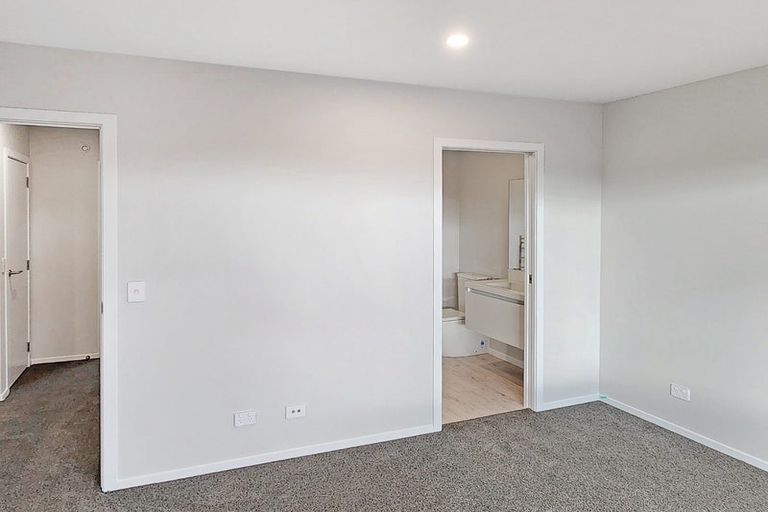 Photo of property in 42b Marion Street, Silverstream, Upper Hutt, 5019