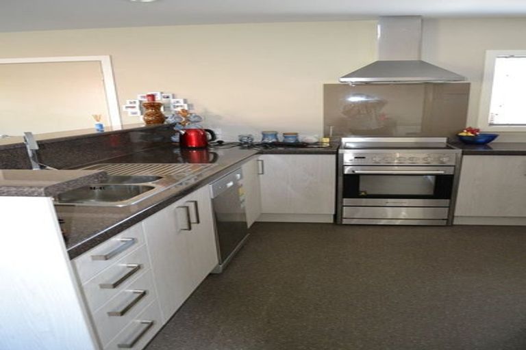 Photo of property in 2a Carvell Street, Blenheim, 7201