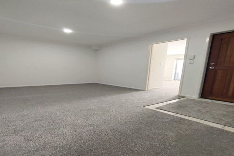 Photo of property in 65 Kelvin Hart Drive, East Tamaki, Auckland, 2013