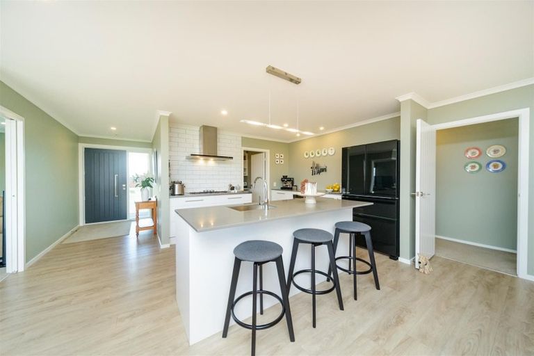 Photo of property in 19 George Street, Bulls, 4818