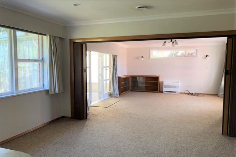 Photo of property in 257 Cambridge Street, Levin, 5510