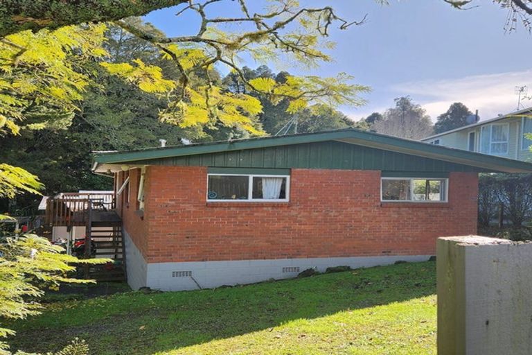 Photo of property in 69 Holland Road, Hillcrest, Auckland, 0627