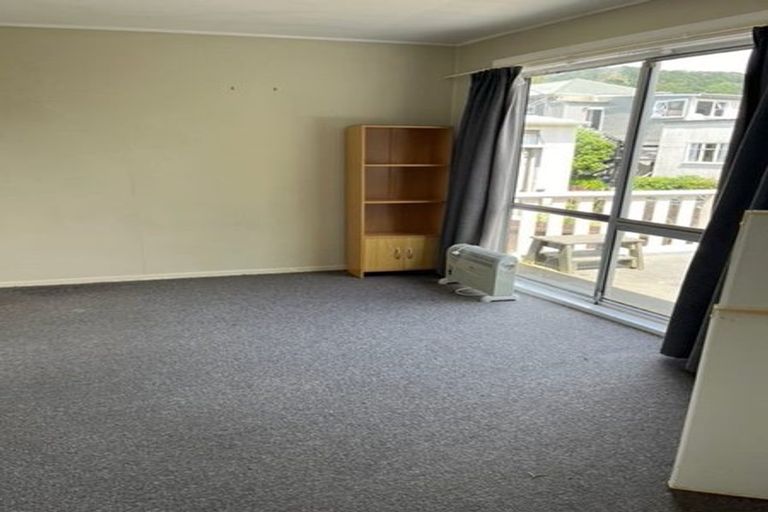 Photo of property in 12 Levy Street, Mount Victoria, Wellington, 6011