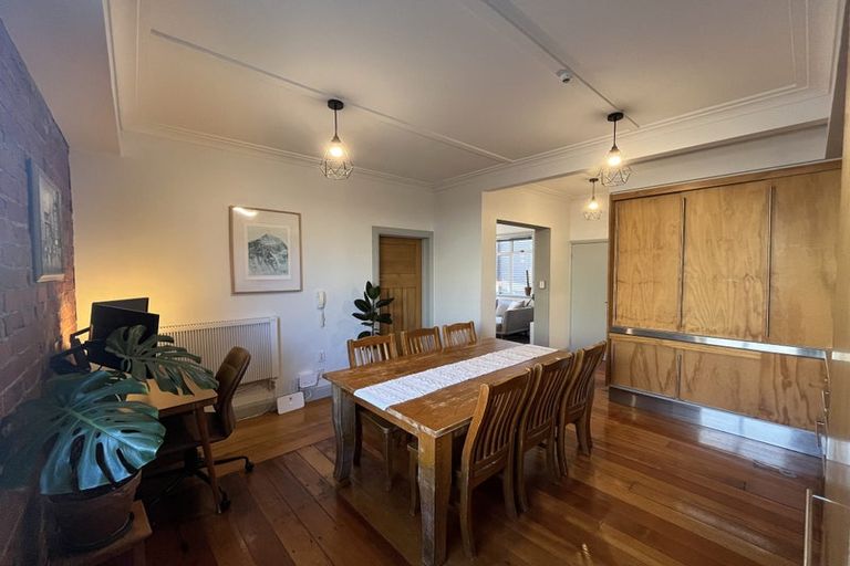 Photo of property in 98 Riddiford Street, Newtown, Wellington, 6021
