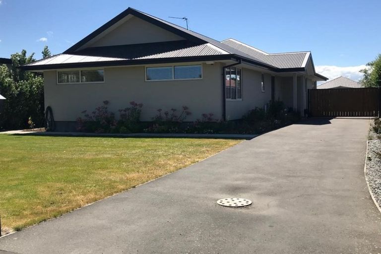 Photo of property in 25 Heyders Road, Spencerville, Christchurch, 8083