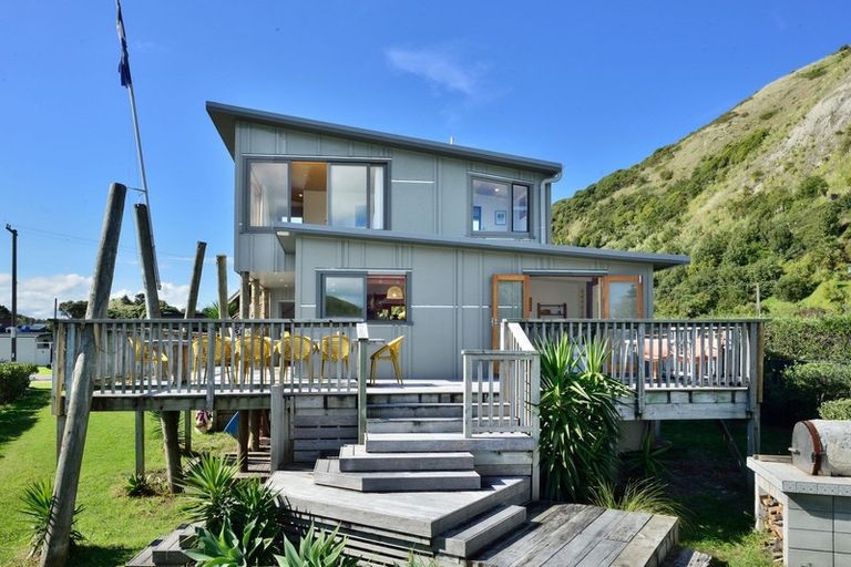 Photo of property in 18 Kahawai Street, Mahia, 4198