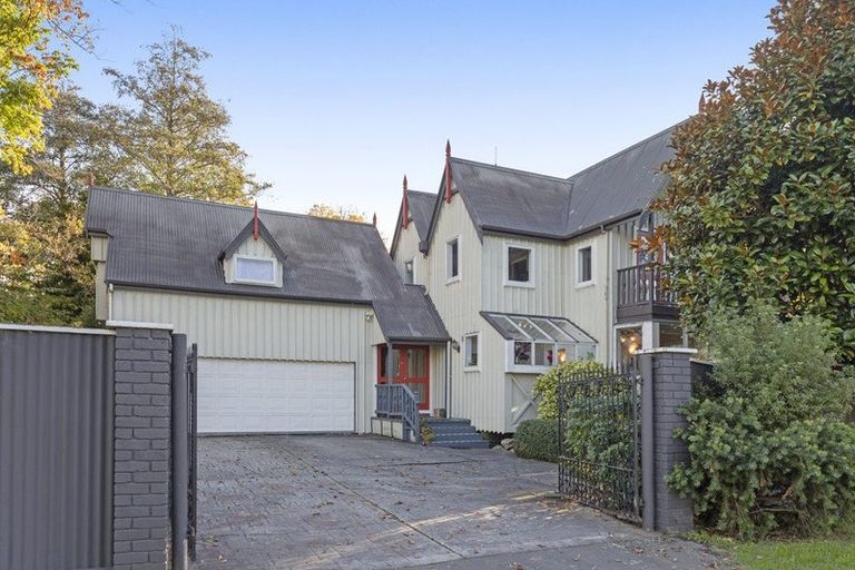 Photo of property in 206 Riverlaw Terrace, Saint Martins, Christchurch, 8022