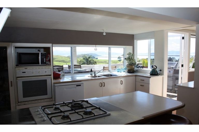 Photo of property in 14 Matakohe Place, Portland, Whangarei, 0178