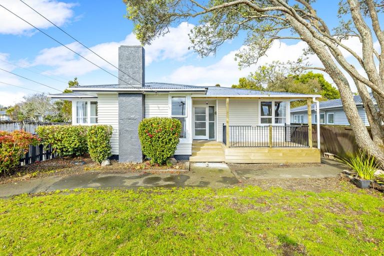 Photo of property in 22 Olive Crescent, Papatoetoe, Auckland, 2025