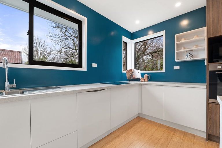 Photo of property in 17 Warren Crescent, Hillmorton, Christchurch, 8025