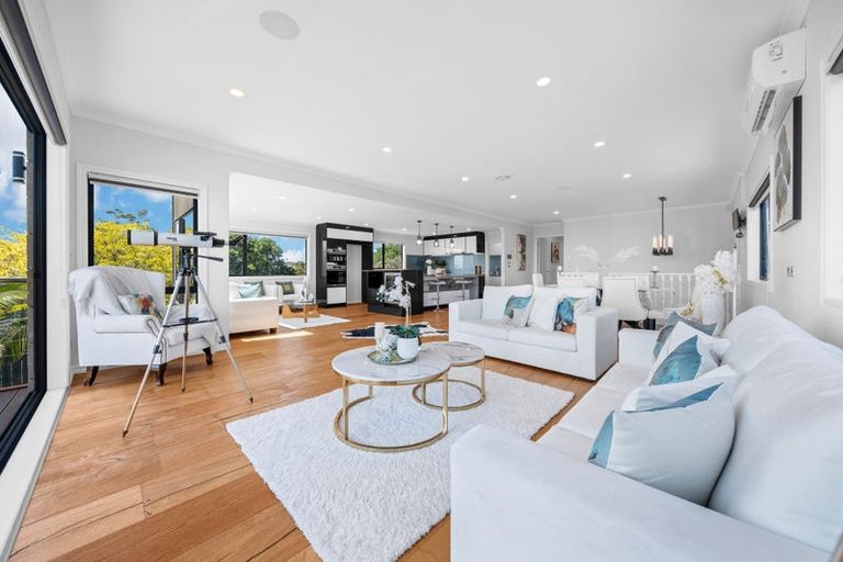 Photo of property in 66a Marine Parade, Mellons Bay, Auckland, 2014