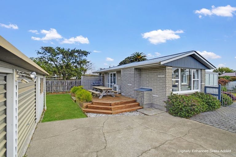Photo of property in 16 Colesbury Street, Bishopdale, Christchurch, 8053