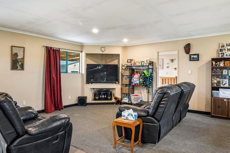 Photo of property in 293 Koputarao Road, Koputaroa, Shannon, 5575