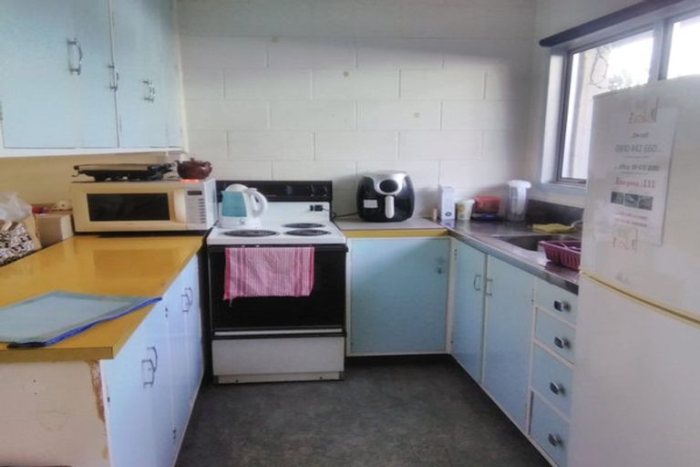 Photo of property in 21 Third Avenue, Avenues, Whangarei, 0110