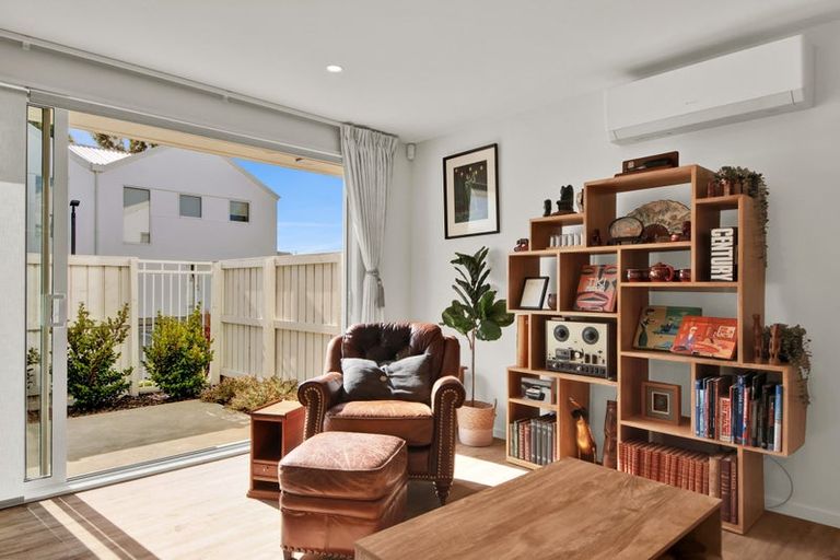 Photo of property in 6/24 Dampier Street, Woolston, Christchurch, 8023