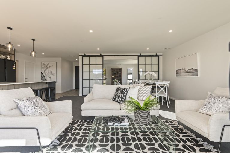 Photo of property in 20 Silicon Way, Fitzherbert, Palmerston North, 4410