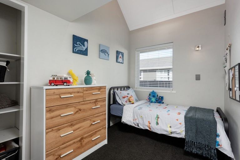 Photo of property in 12 Tudor Place, Mount Maunganui, 3116