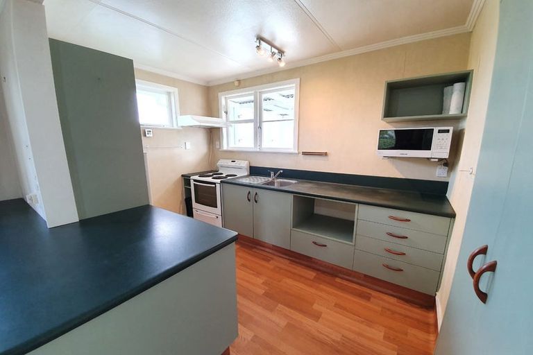 Photo of property in 12 Palmerston Street, Awahuri, Palmerston North, 4476