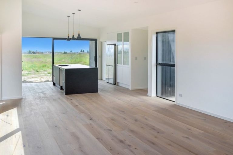 Photo of property in 30 The Drive, Twizel, 7999