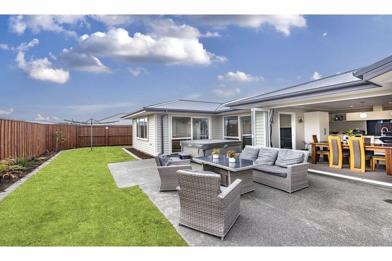 Photo of property in 60 Cassino Street, Rangiora, 7400