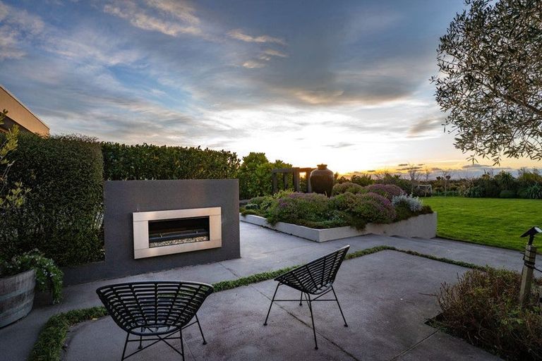 Photo of property in 2 Aglaia Place, Cracroft, Christchurch, 8022