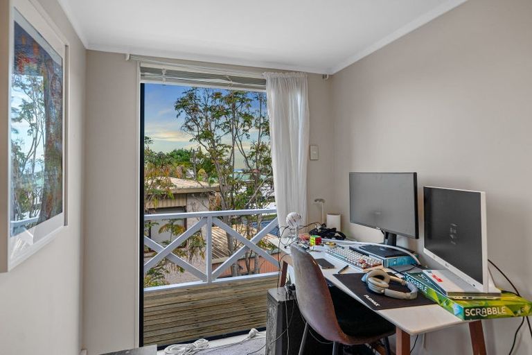 Photo of property in 2/97 Matipo Road, Mairangi Bay, Auckland, 0630