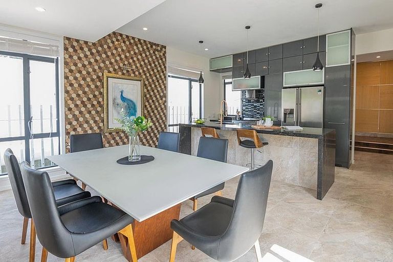 Photo of property in 90a Khandallah Road, Khandallah, Wellington, 6035