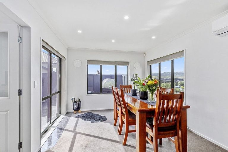 Photo of property in 2 Endeavour Drive, Whitby, Porirua, 5024