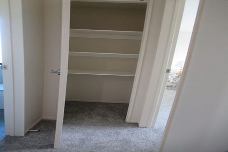 Photo of property in 10/2 Nikau Street, New Lynn, Auckland, 0600
