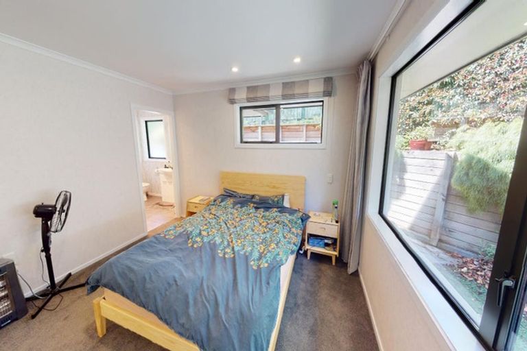 Photo of property in 18a Surrey Crescent, Hokowhitu, Palmerston North, 4410