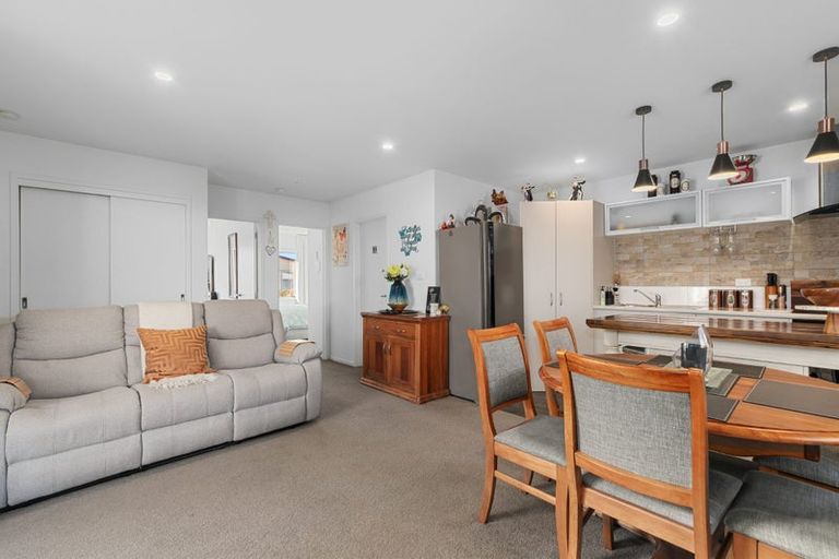 Photo of property in 11 Kamahi Crescent, Papamoa Beach, Papamoa, 3118