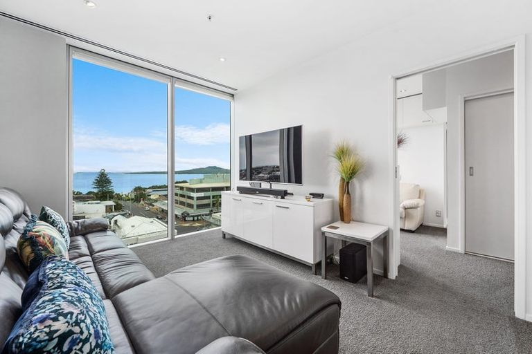 Photo of property in Sentinel Apartments, 802/3 Northcroft Street, Takapuna, Auckland, 0622