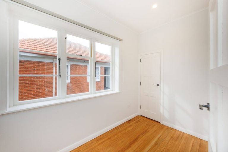 Photo of property in 260 College Street, West End, Palmerston North, 4412