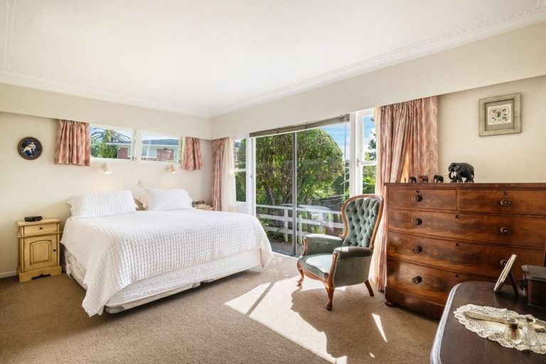 Photo of property in 29 High Road, Glenfield, Auckland, 0629