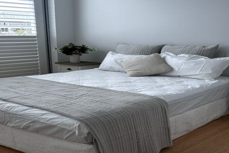 Photo of property in Sentinel Apartments, 402/3 Northcroft Street, Takapuna, Auckland, 0622
