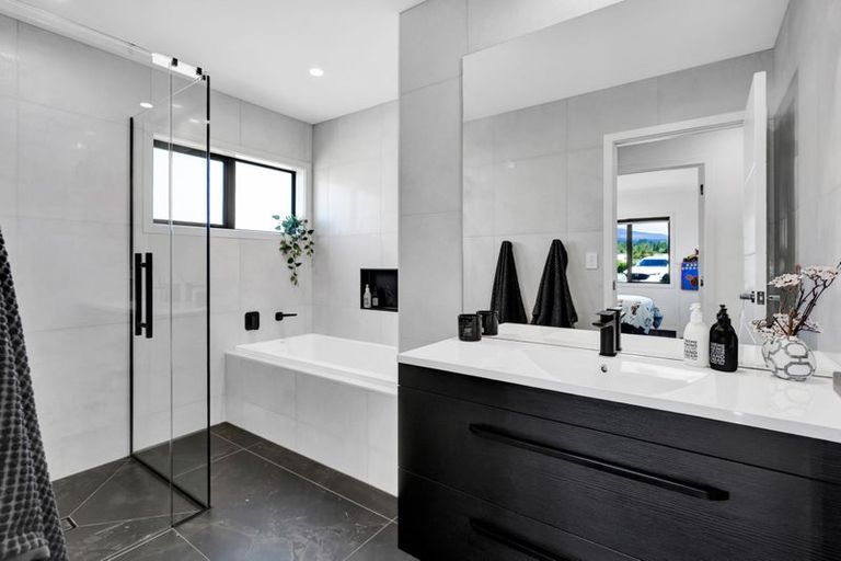 Photo of property in 90 Peters Road, Kaimiro, 4371