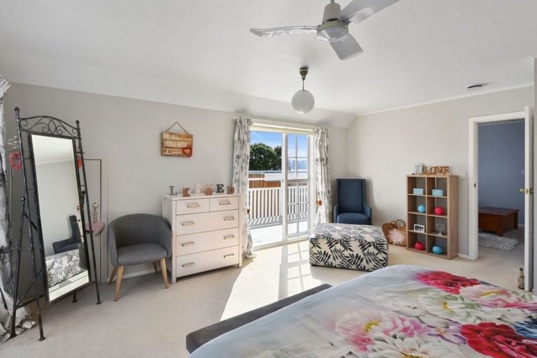 Photo of property in 19 Kainui Road, Raumati South, Paraparaumu, 5032