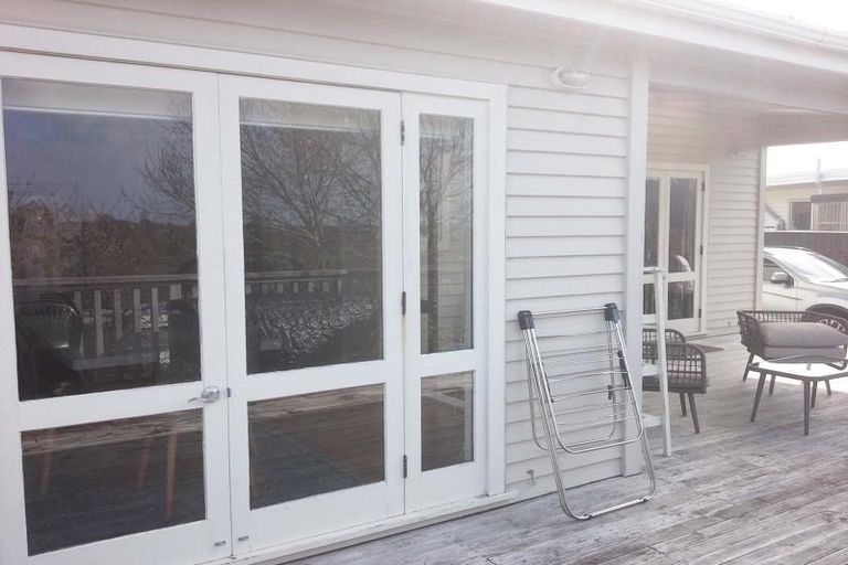 Photo of property in 7 Fernleigh Street, Ferndale, New Plymouth, 4310