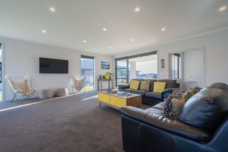 Photo of property in 23 Vancouver Place, Te Anau, 9600