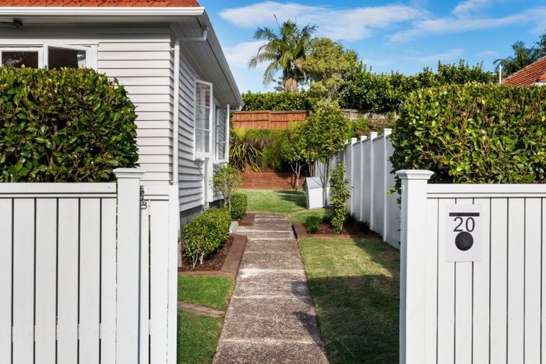 Photo of property in 20 Derby Street, Devonport, Auckland, 0624