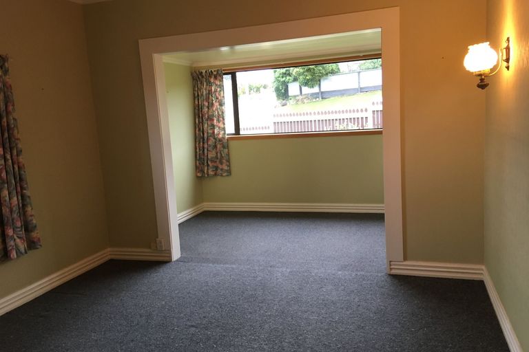 Photo of property in 15 Kelvin Street, South Hill, Oamaru, 9400