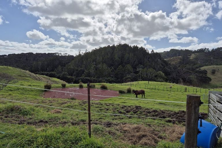Photo of property in 4435 Kaipara Coast Highway, Tauhoa, Wellsford, 0973