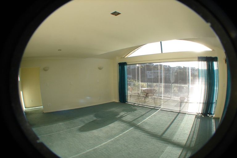 Photo of property in 41 Lanyon Place, Whitby, Porirua, 5024