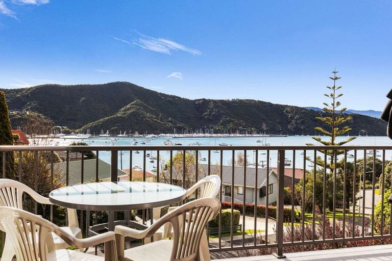 Photo of property in 9a Finlay Grove, Waikawa, Picton, 7220